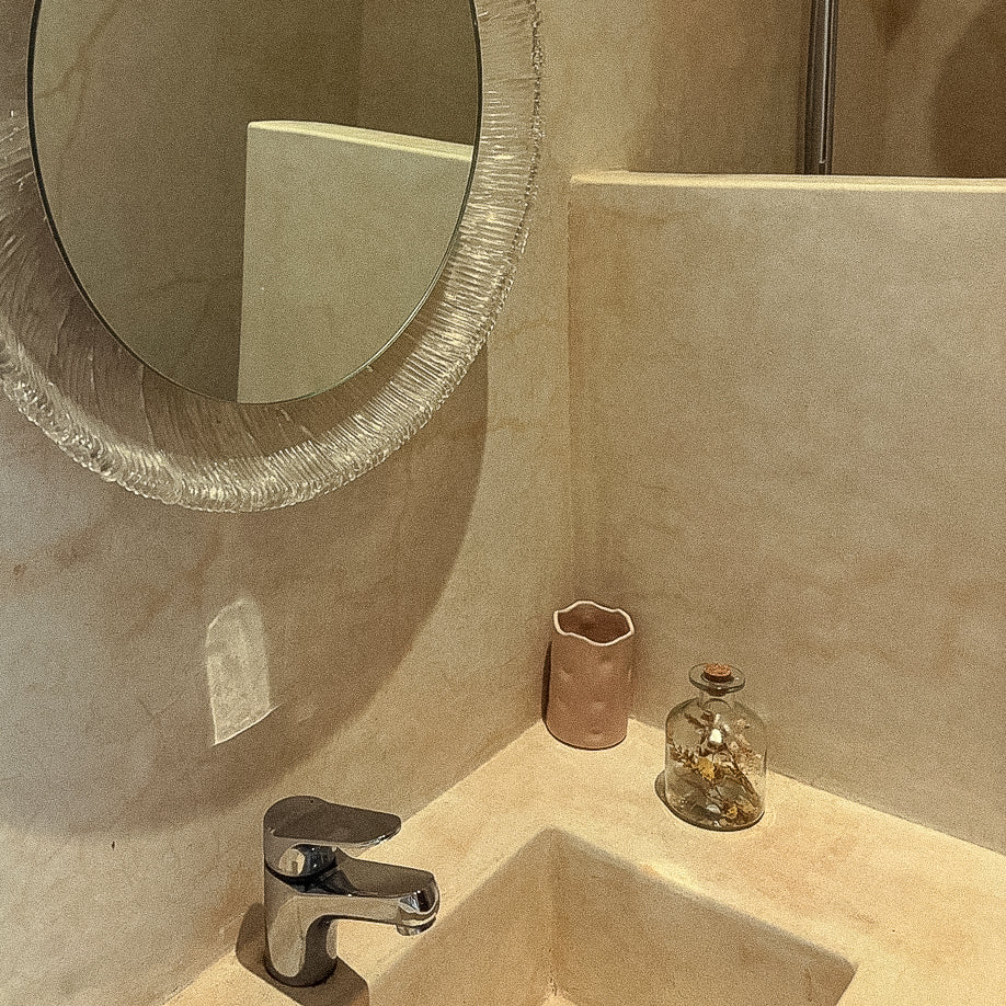 Room Two ✴︎ twin