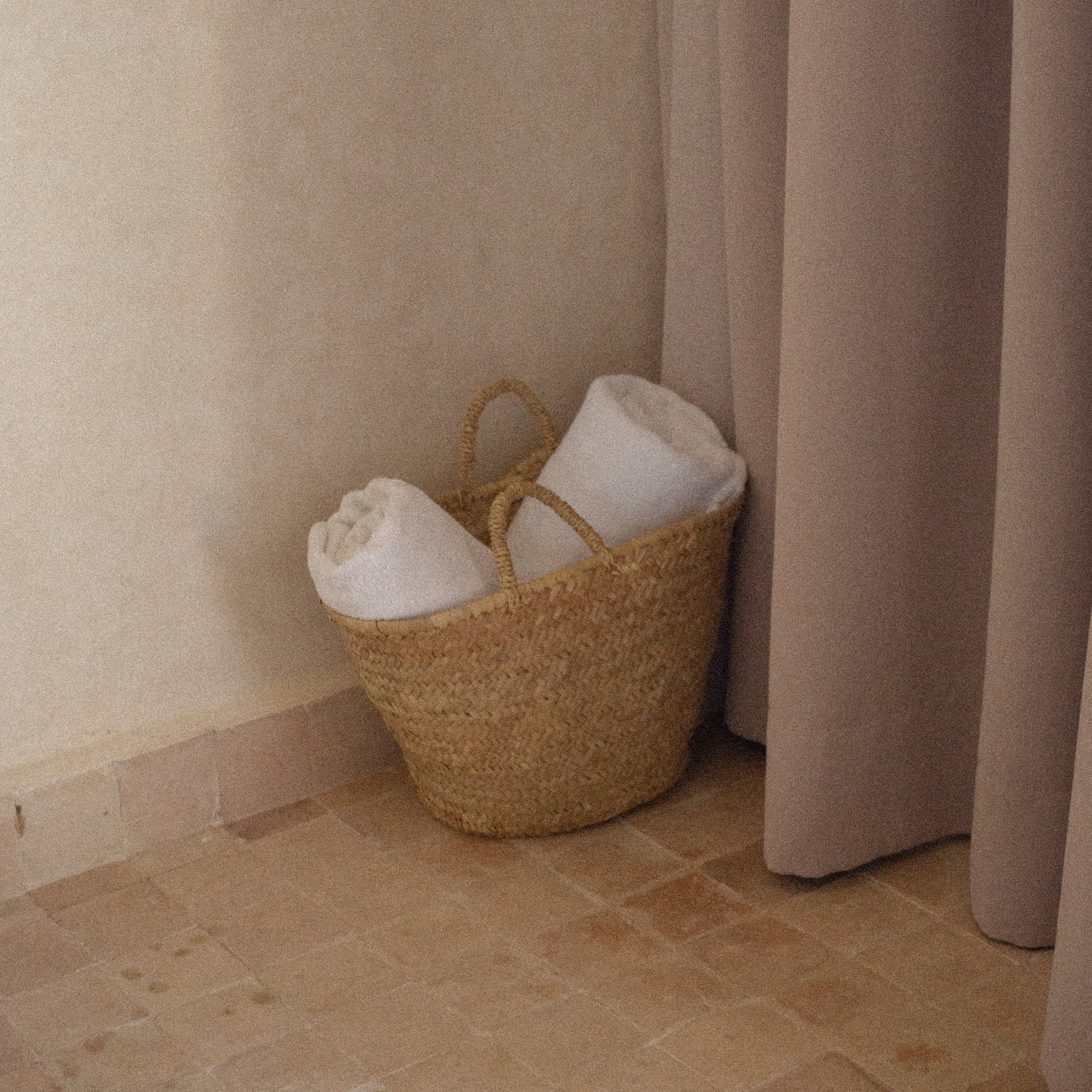 Room Five ✴︎ triple